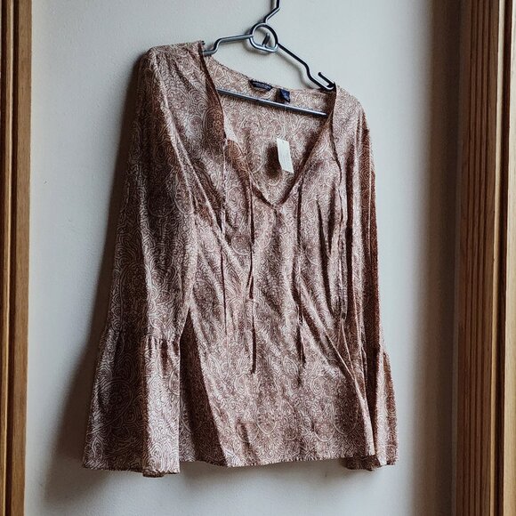 NWT American Eagle Outfitters Brown/Cream Henna Pattern Blouse Size Medium - Picture 3 of 16